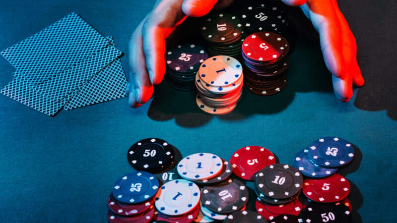 Poker Cash ou tournois : quel format préférez-vous ?