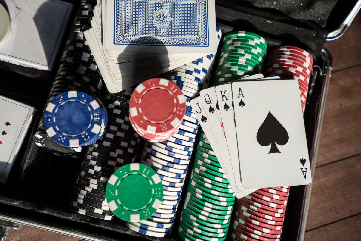 Comment choisir la meilleure salle de poker en ligne sur Titan Online Poker ?