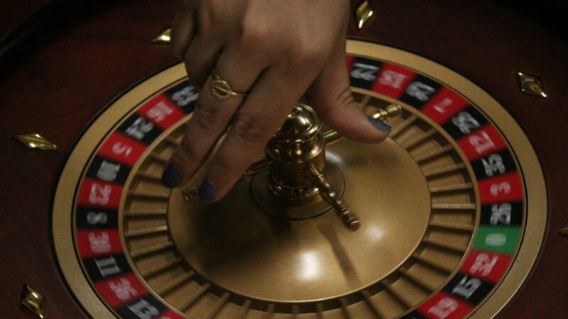 Comment jouer à la roulette française : stratégies gagnantes à adopter