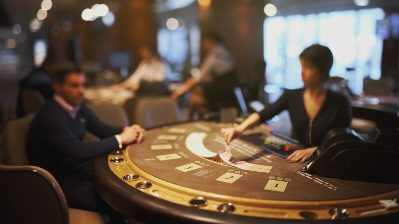 Gagner au blackjack en ligne : conseils pratiques pour les joueurs